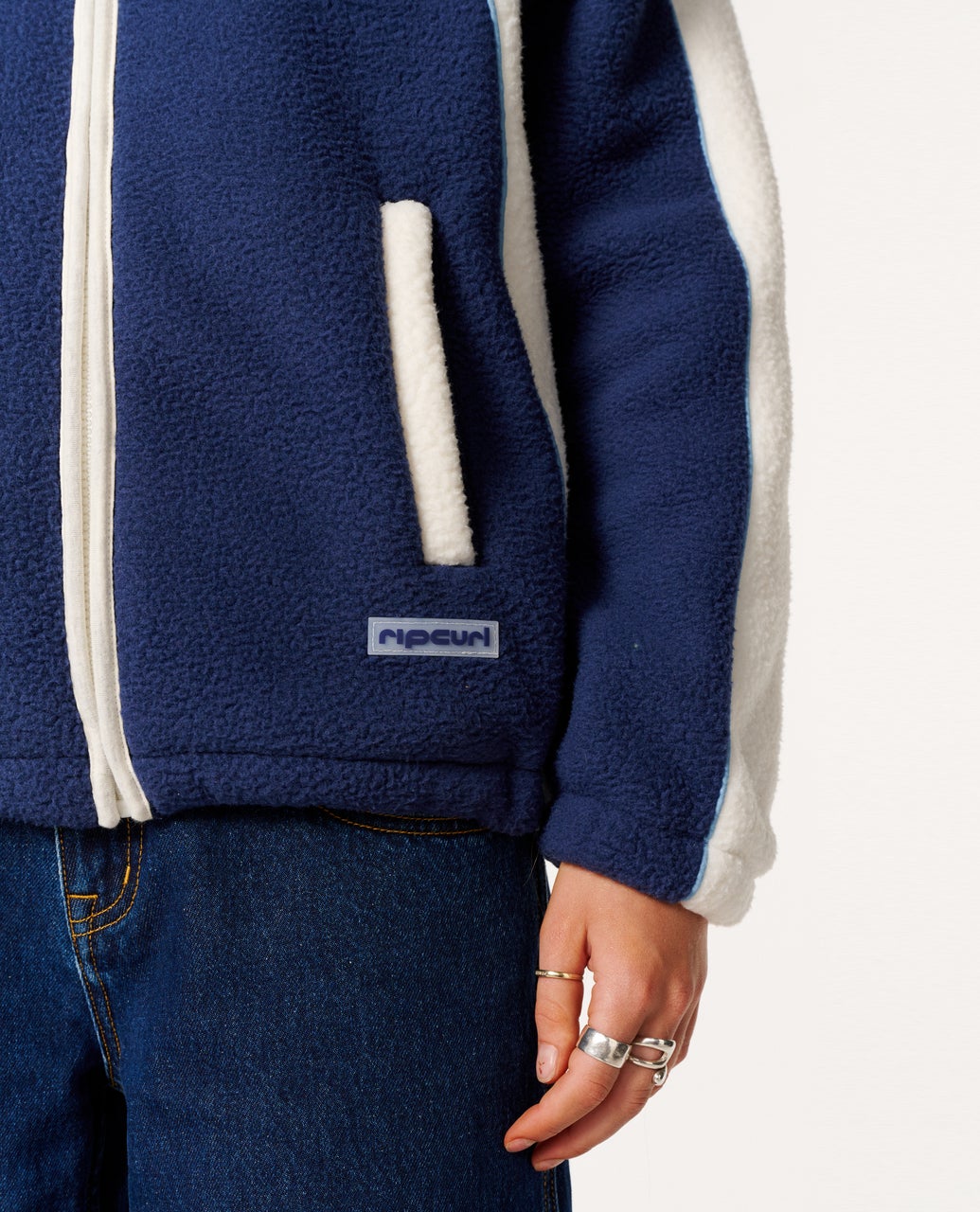 0FFWFL_0049_5_1773130026000