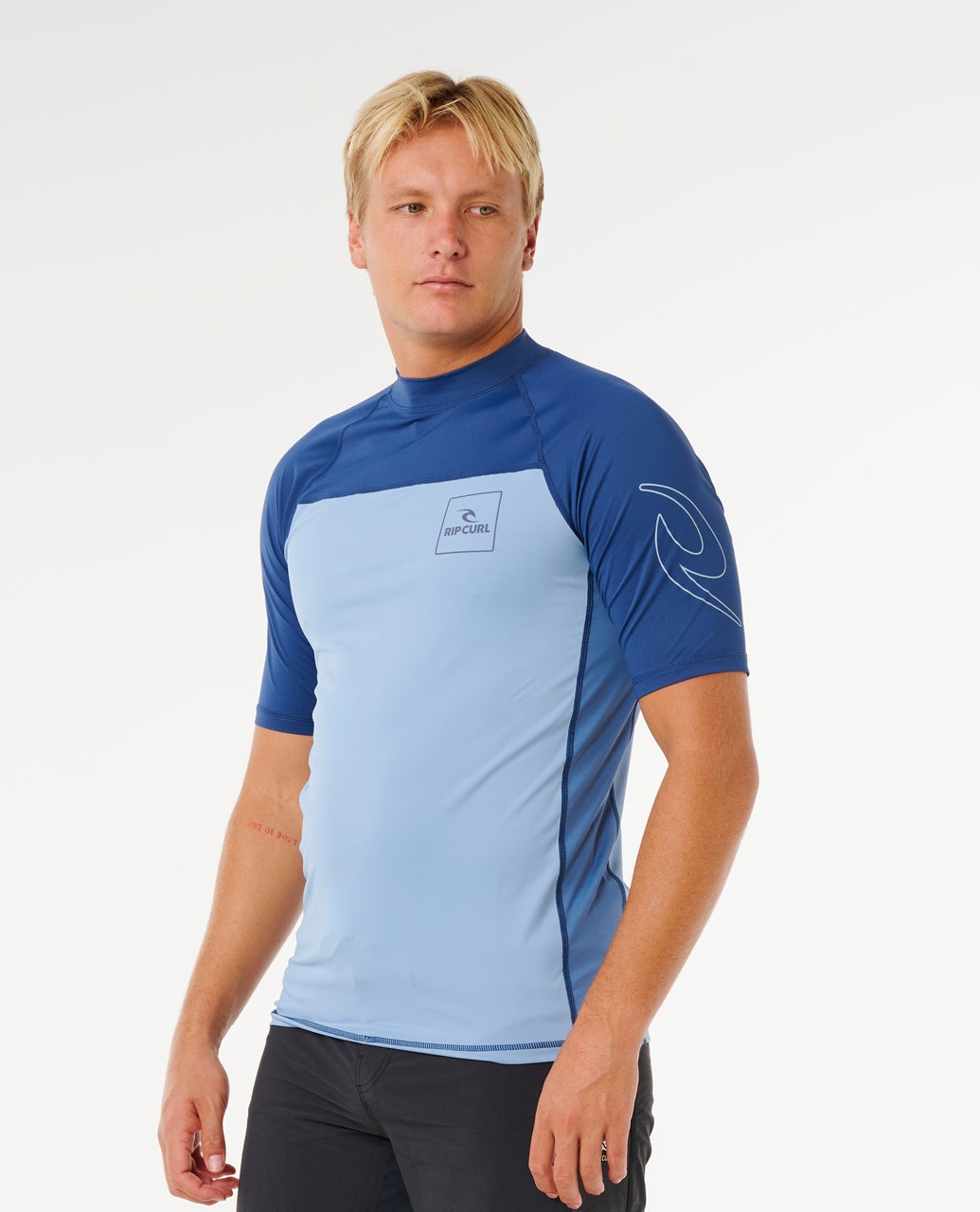 16AMRV_4737_2_1759139093000